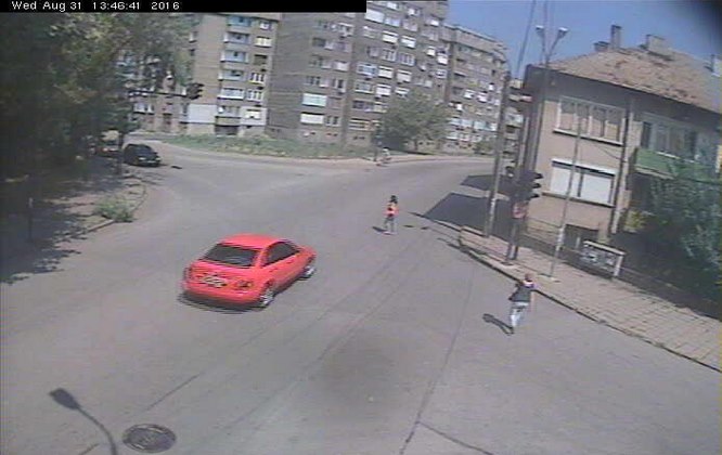 Видин времето, на живо уеб камера ДКЦ площад 'Ташкюприя' улици трафик кръстовище, live webcam
