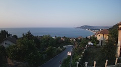 Балчик уеб камера времето на живо панорама залив Черно море от вилна зона 'Изгрев', морски град в област Добрич северно Черноморие